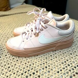 Nike Women’s Court Legacy Lifts in Light Pink